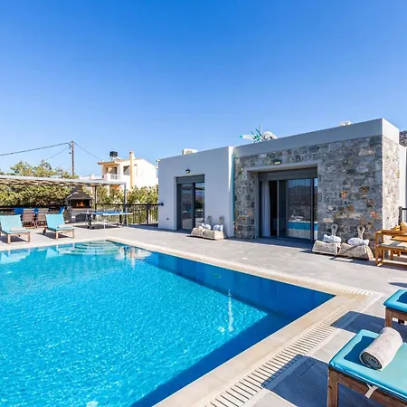 Villa Kastalia By *